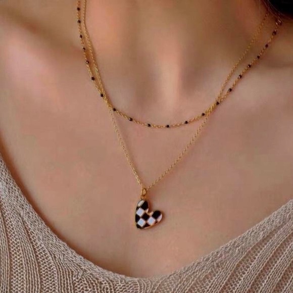 18K Gold Plated Checkered Heart Necklace - Picture 4 of 4